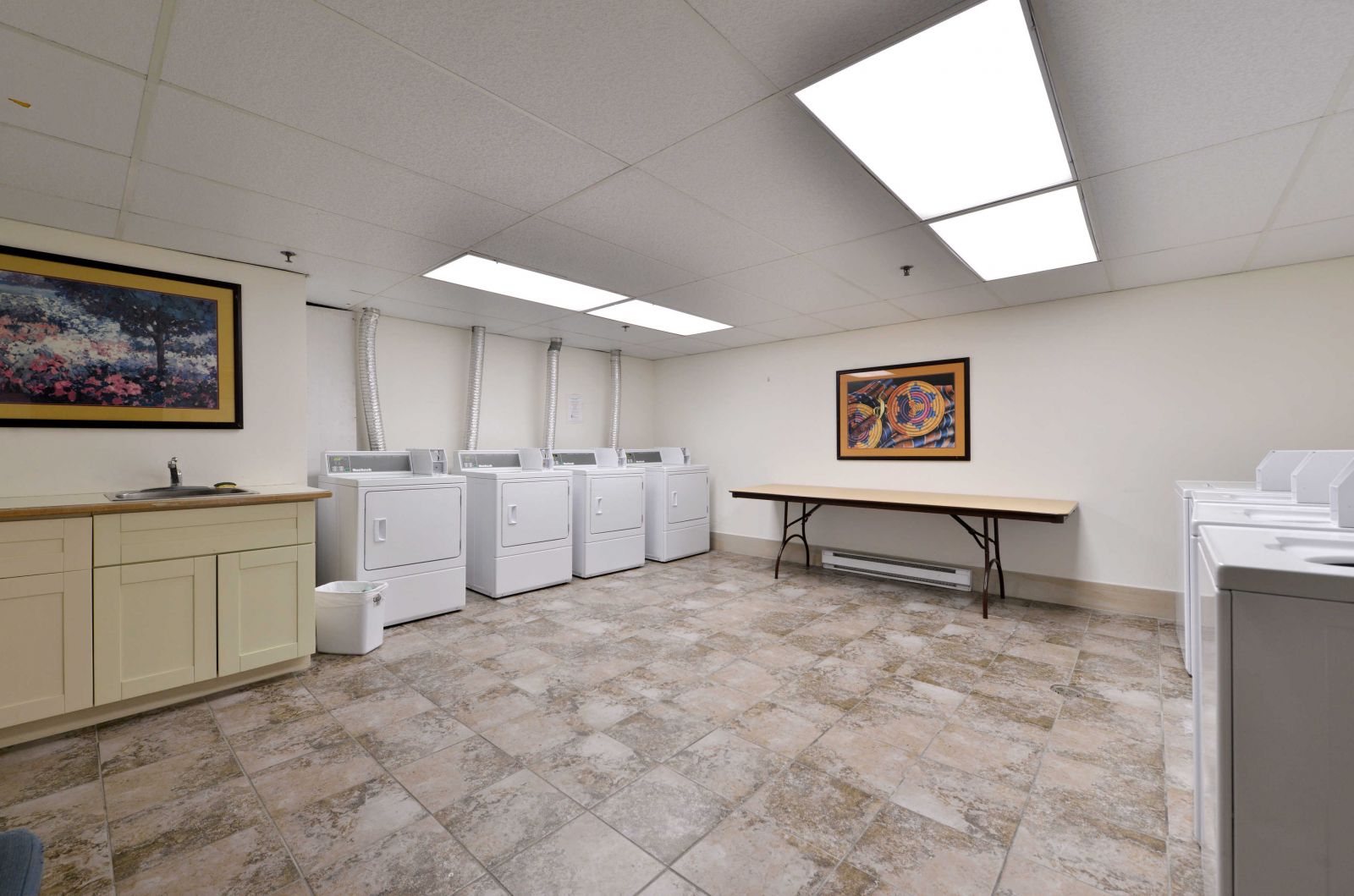 Aspens Lodge laundry facility